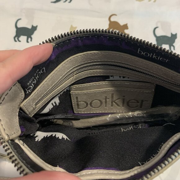 Botkier Logan Wristlet / Convertible Crossbody - Picture 4 of 6